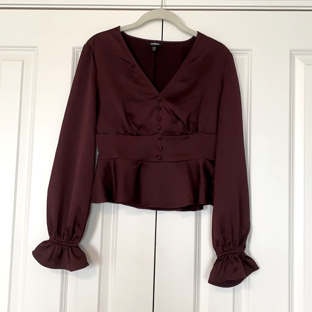 Express v neck button satin peplum top